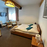 Fala Nocleg ze śniadaniem 3*