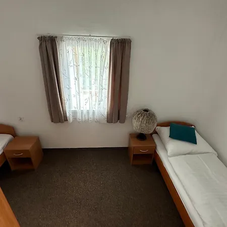 Pensjonat Fala Bed and breakfast *